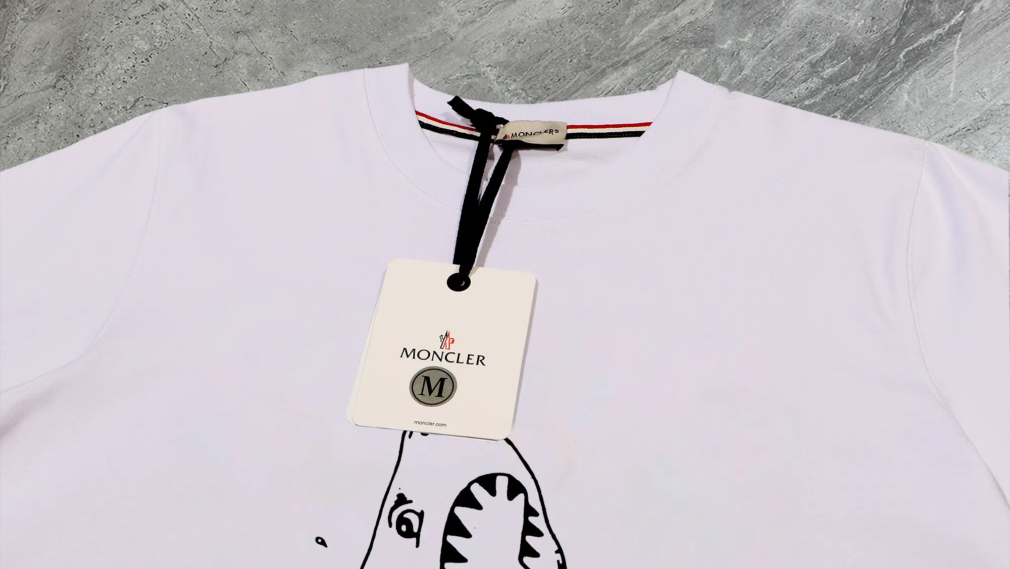 〖 𝐌𝐎𝐍𝐂𝐋𝐄𝐑~ 〗 440g ， 😎 ， ， Factory 2026 T ， ， Premium LOGO， Same Style ：Black White Size：S M L XL 2XL